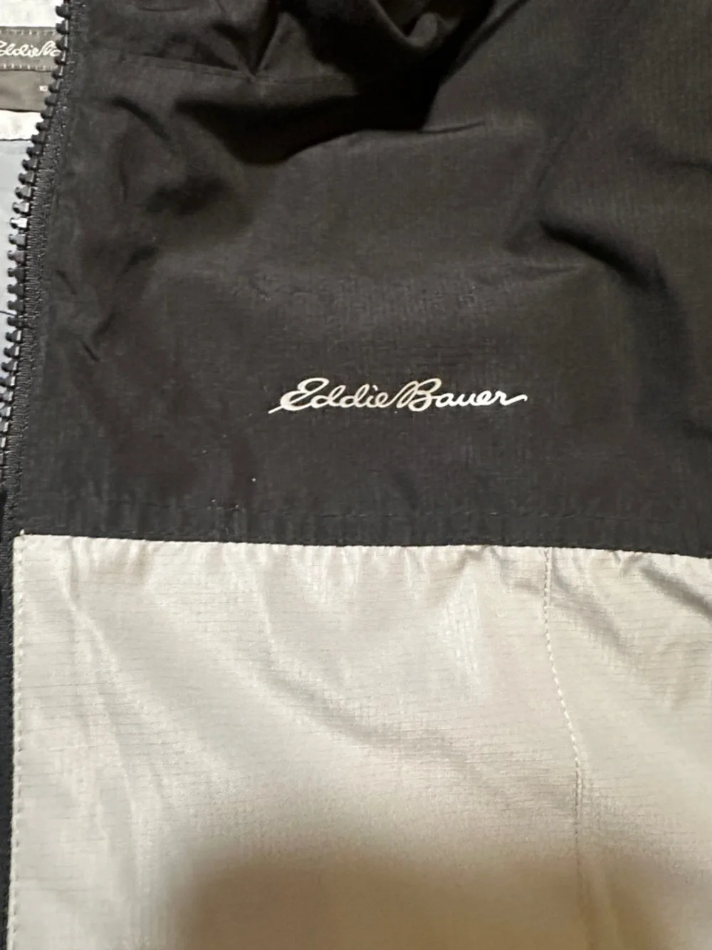 Eddie Bauer lightweight hooded